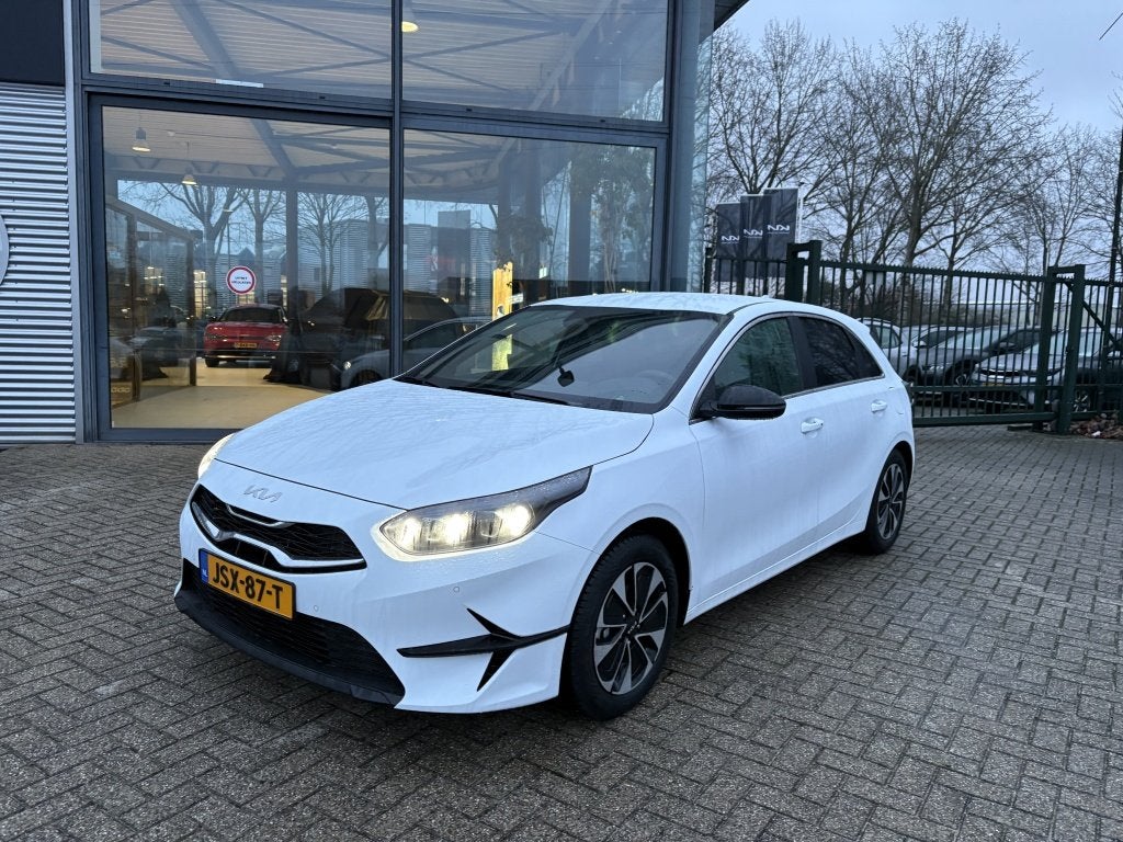 Kia Ceed 1.0 T-GDi Design Editon '' ZEER COMPLEET '' ACTIE P, Auto's, Voorwielaandrijving, Stof, Gebruikt, 100 pk