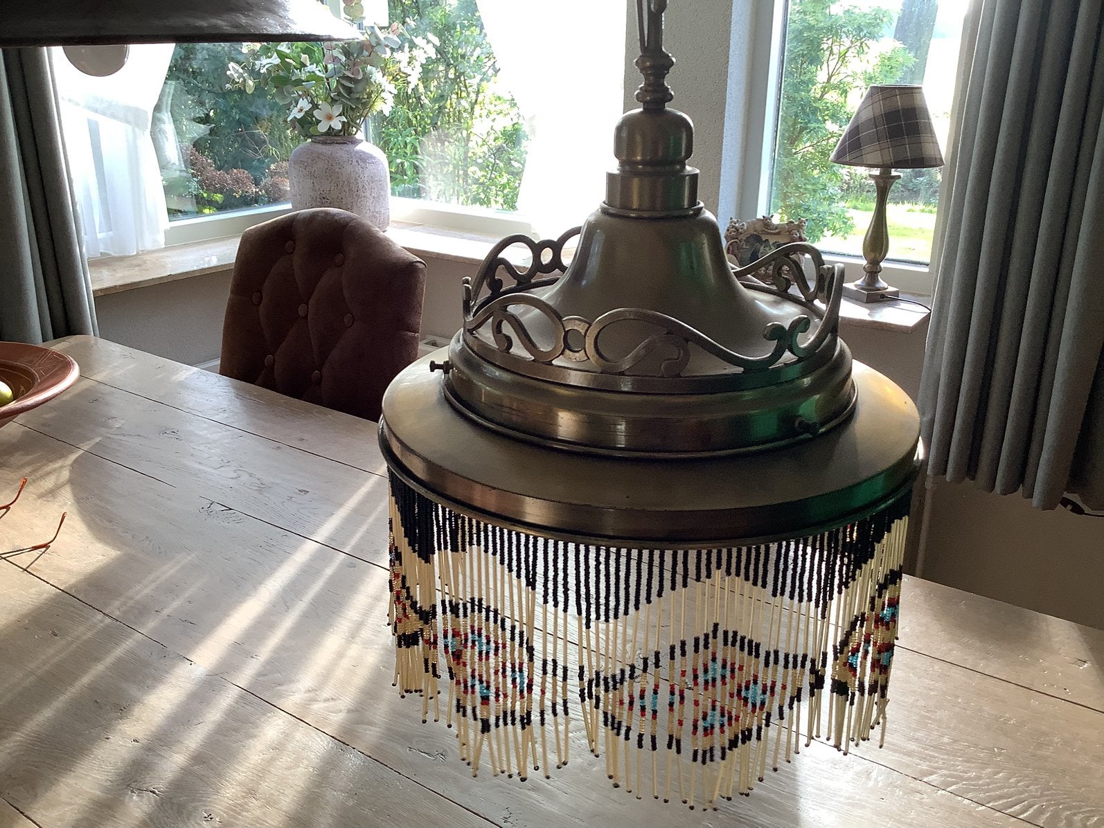 Vintage messing hanglamp, kleurrijke glazen/buisjes franje, Huis en Inrichting, Overige materialen, Gebruikt, Zie tekst, E27 (groot)