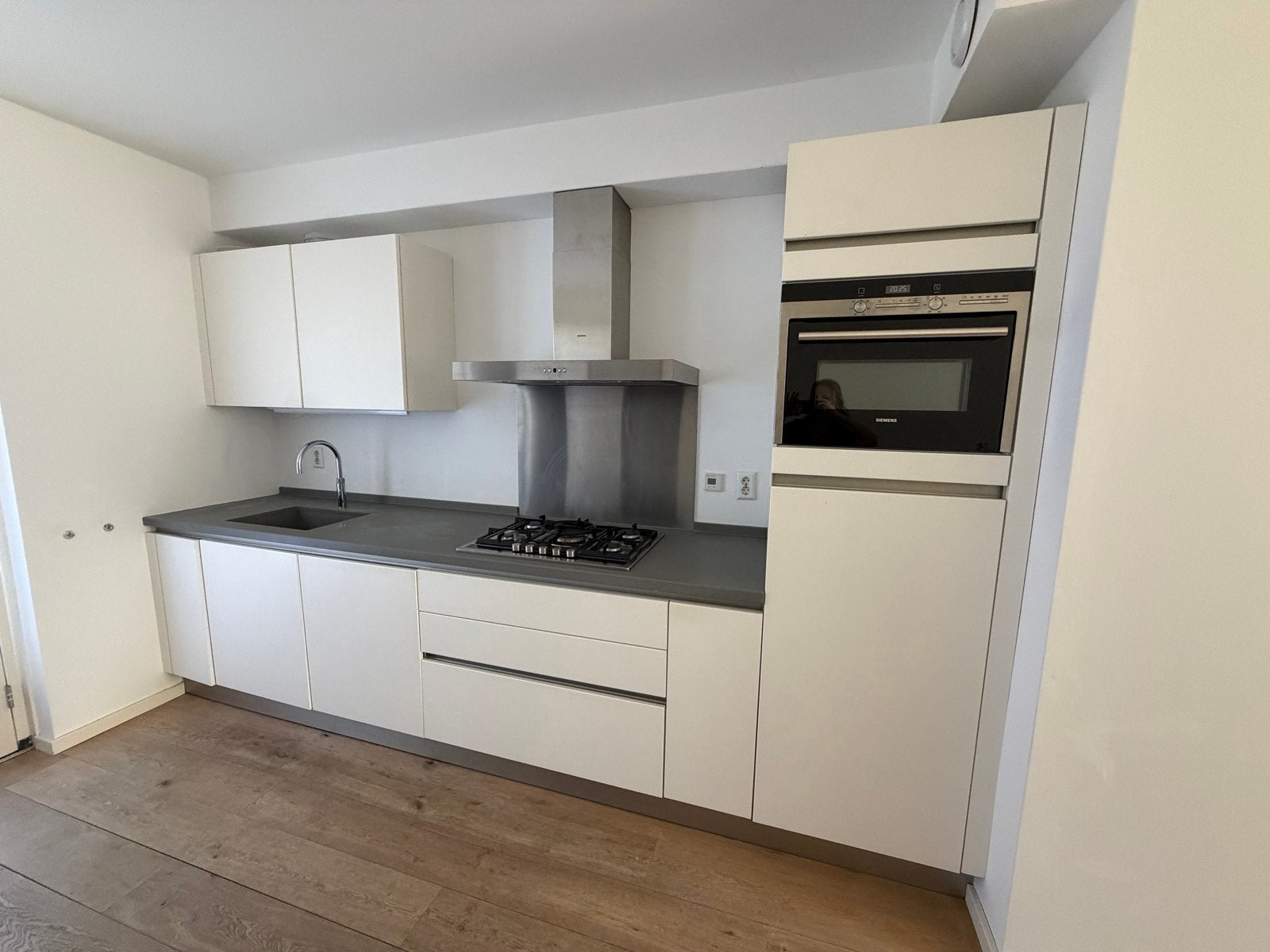 Keuken (Bruynzeel) met inbouwapparatuur, zelf demonteren, Ophalen, Gebruikt, Wit, Enkelwandige keuken