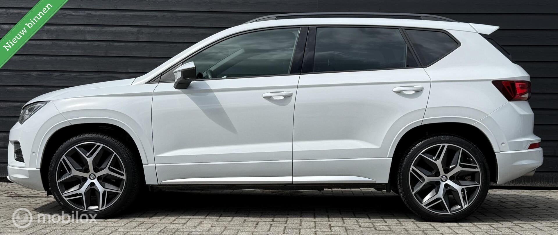 Seat Ateca 1.5 TSI FR DSG Viritual/BEATS/LED/Clima/Winterpak, Auto's, Seat, 4 cilinders, Wit, Bedrijf, Onderhoudsboekje