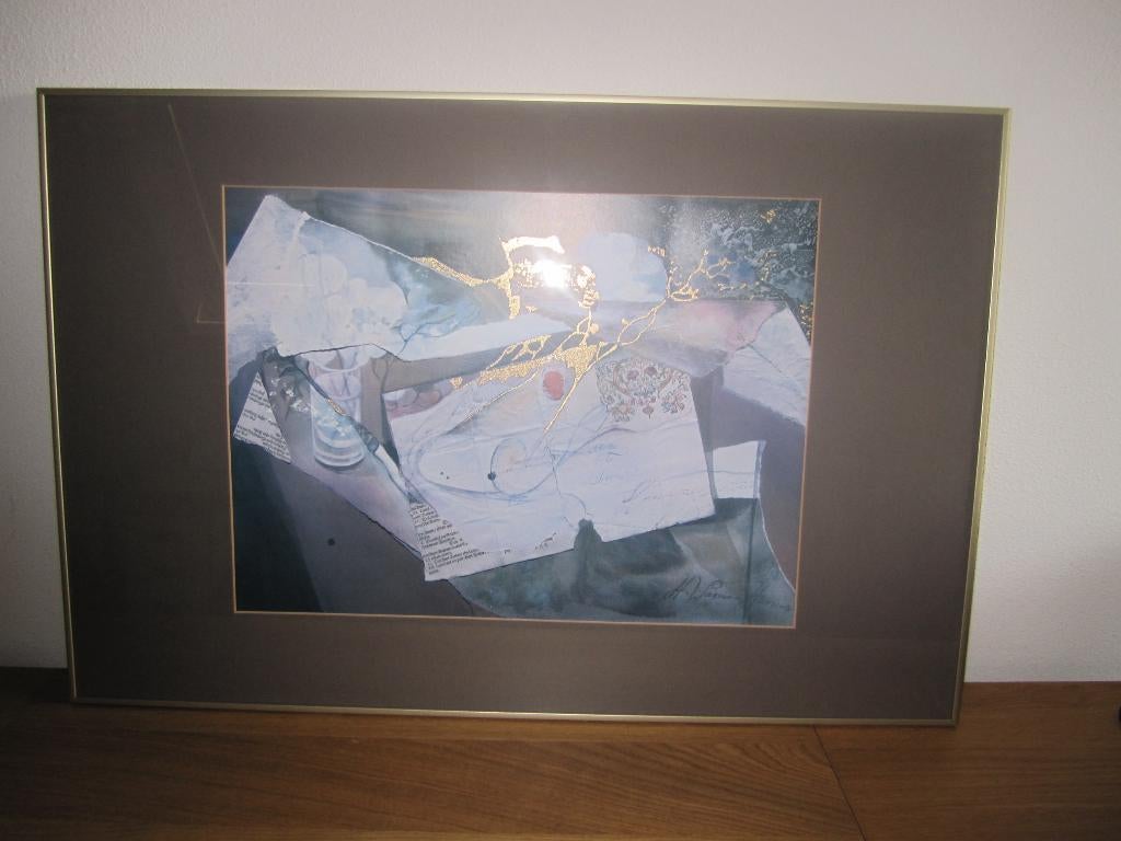 Goudkleurige kunststof fotolijst 90 cm x 60 cm met foto., Huis en Inrichting, Woonaccessoires | Lijsten, Ophalen, Gebruikt, 50 tot 75 cm