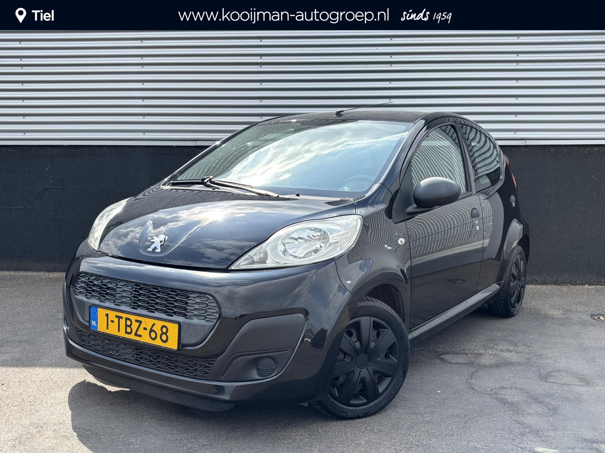 Peugeot 107 1.0 Access Accent Airco, 5-deurs, Nederlandse au, Auto's, Voorwielaandrijving, Stof, Gebruikt, Zwart