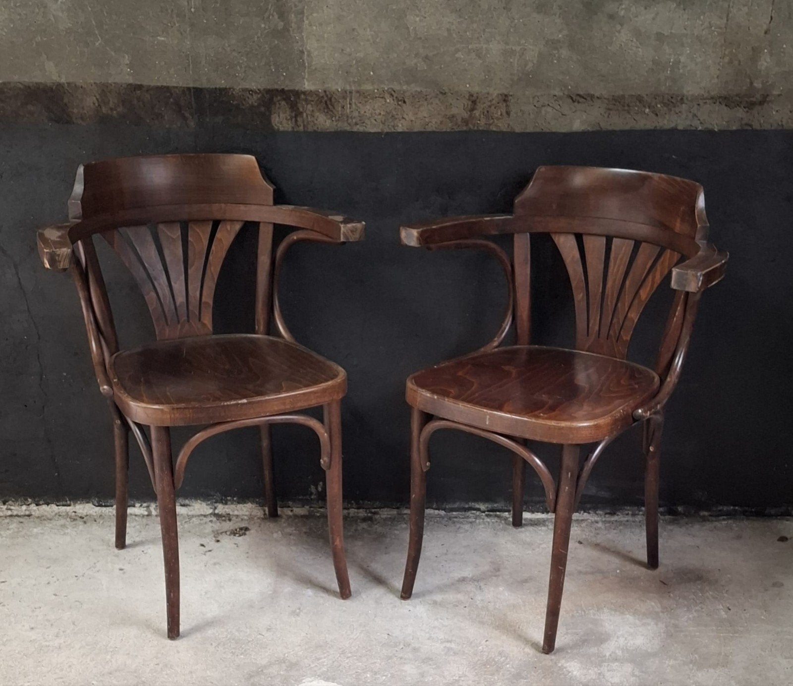 Nog 2 x cafestoelen Bentwood thonet cafe stoelen bruin hout, Ophalen of Verzenden