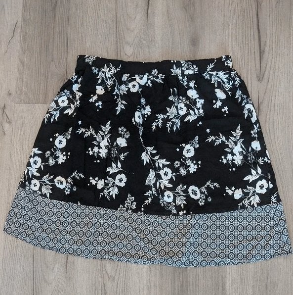 Rokje met bloemetjes, Maat 38/40 (M), Verzenden, Zo goed als nieuw, Boven de knie