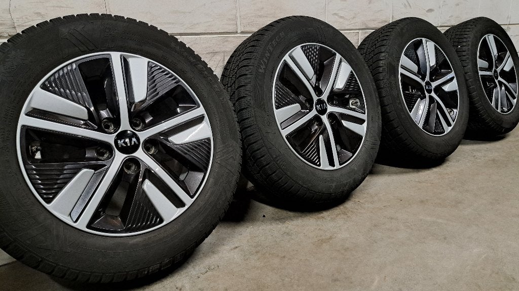 Bi-color velgen Kia Niro Soul Hyundai Kona Ioniq 205/60/16, Auto-onderdelen, Banden en Velgen, Gebruikt, 16 inch, Banden en Velgen