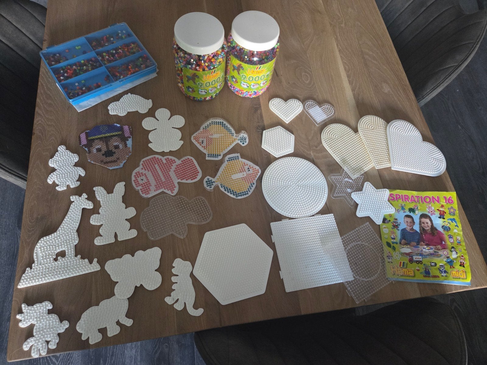 Grote set Hama strijkkralen met figuren en inspiratieboekje, Ophalen of Verzenden, Gebruikt, Jongen of Meisje