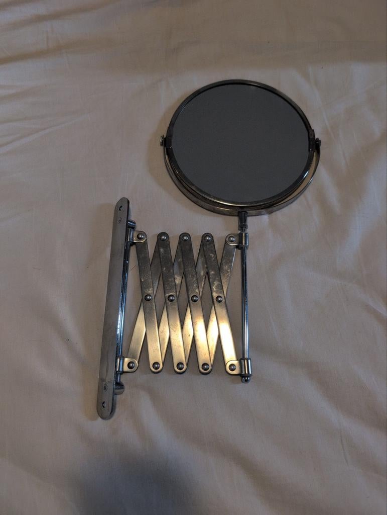 Uitschuifbare Wand Spiegel voor Badkamer of Make-up, Ophalen of Verzenden