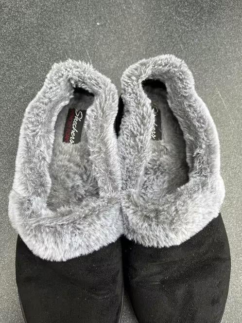 Skechers pantoffels maat 40, Zwart, Ophalen of Verzenden, Zo goed als nieuw, Pantoffels of Sloffen