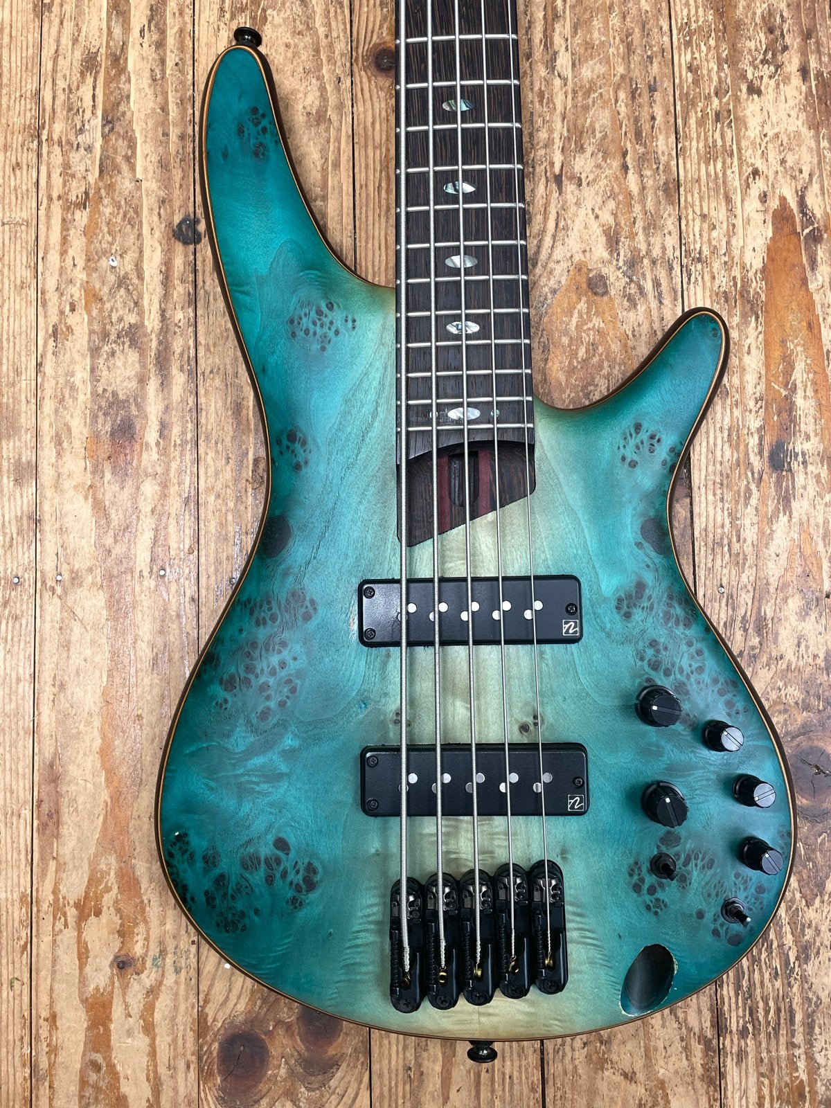 Ibanez SR1605 Premium 5-snarige Basgitaar - Zo goed als nieu, Ophalen, Zo goed als nieuw, Elektrisch, 5-snarig