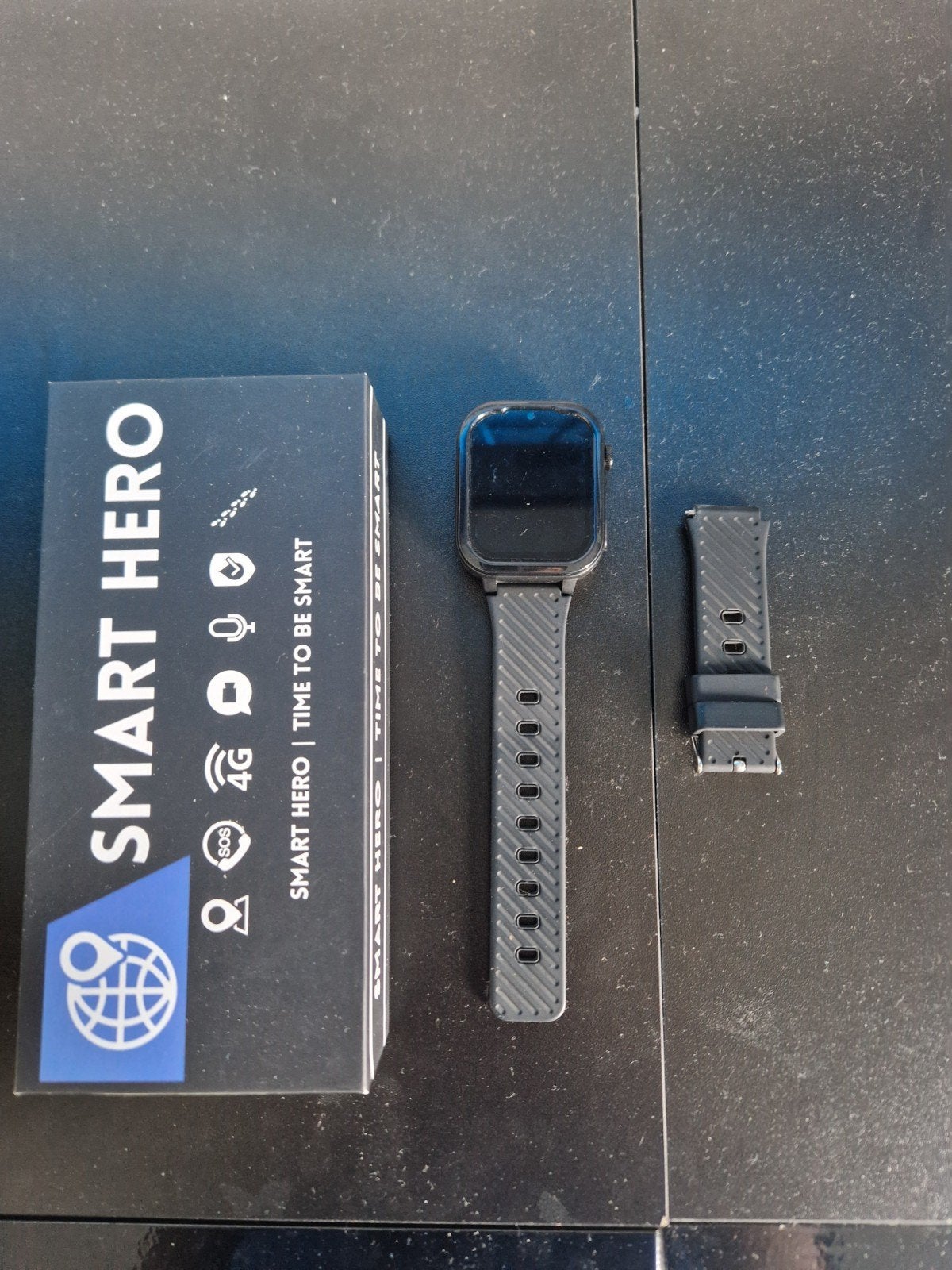 Smart Hero Smartwatch - Zwart, Zo goed als nieuw, Zwart, Ophalen of Verzenden, Zo goed als nieuw, GPS