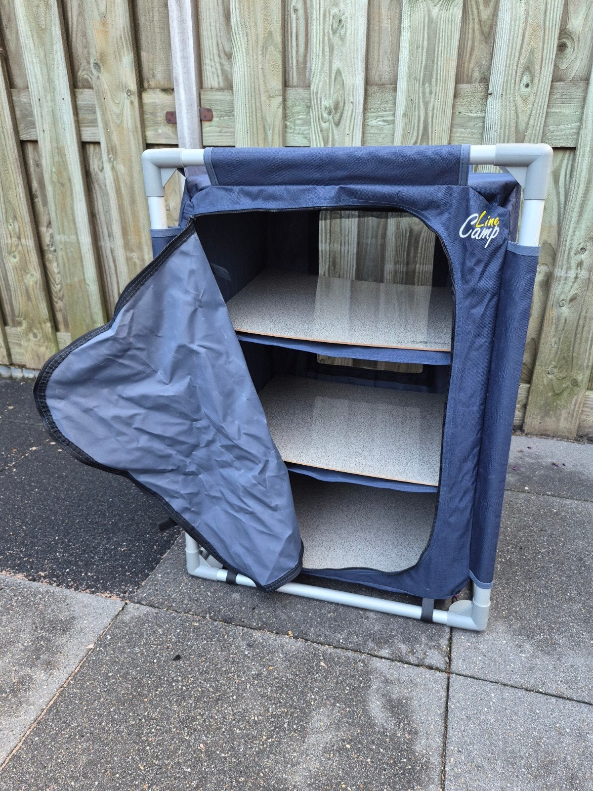 Te koop Camping kastje, Ophalen, Zo goed als nieuw, Campingkast