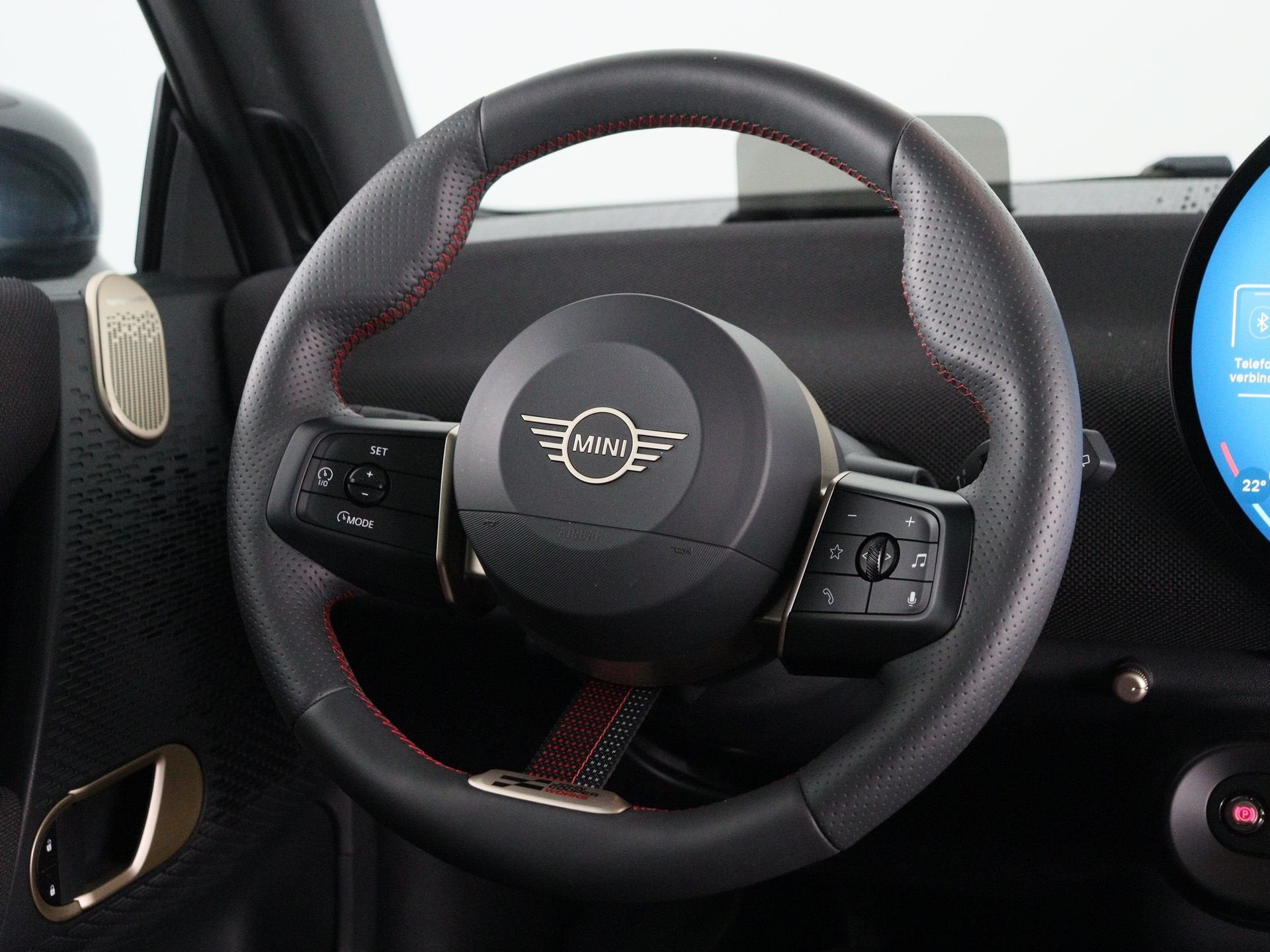 MINI Cooper E John Cooper Works Pakket L (bj 2025), Dealer onderhouden, Gebruikt, Zwart, Met garantie (alle)