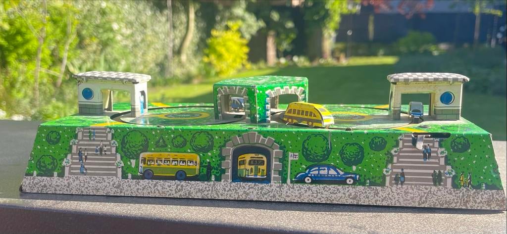 Vintage blikken speelgoed met draaiende auto’s, Ophalen of Verzenden, Gebruikt