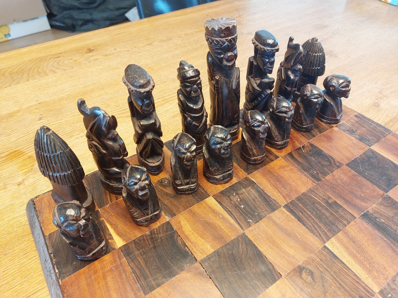 Handgemaakt houten schaakspel uit Afrika, Ophalen, Gebruikt