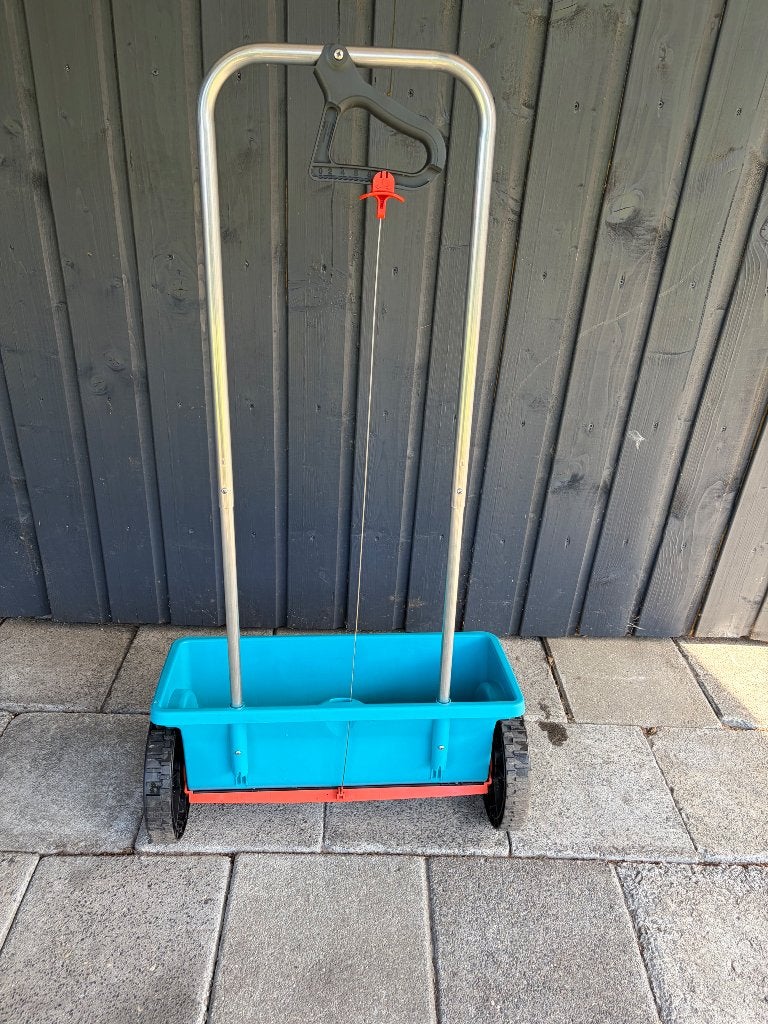 Strooiwagen Gardena, Ophalen, Zo goed als nieuw, Overige soorten, Gardena