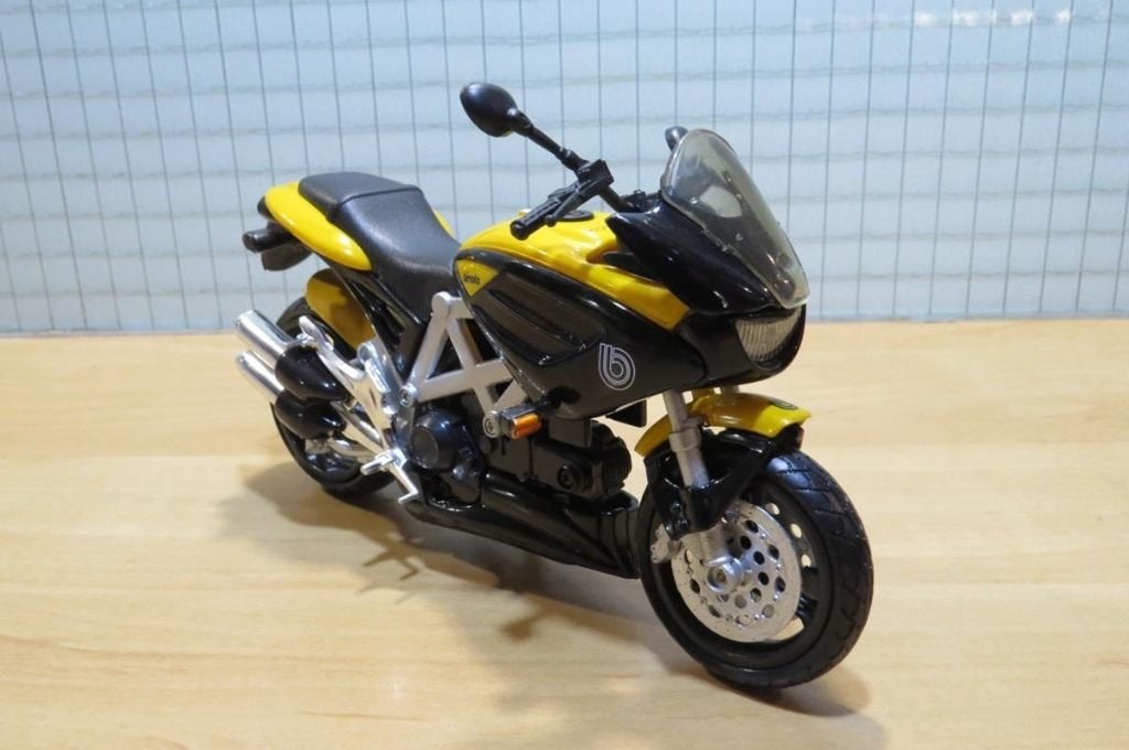 Bimota Mantra yellow 1:12 new ray, Pirmasens, Nieuw, Ophalen of Verzenden, 1:9 t/m 1:12