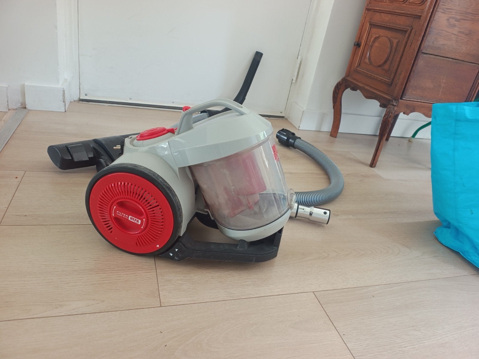 Dirt Devil stofzuiger met HEPA filter, Witgoed en Apparatuur, Stofzuigers, Gebruikt, Sledestofzuiger, Overige merken, Geschikt voor harde vloeren