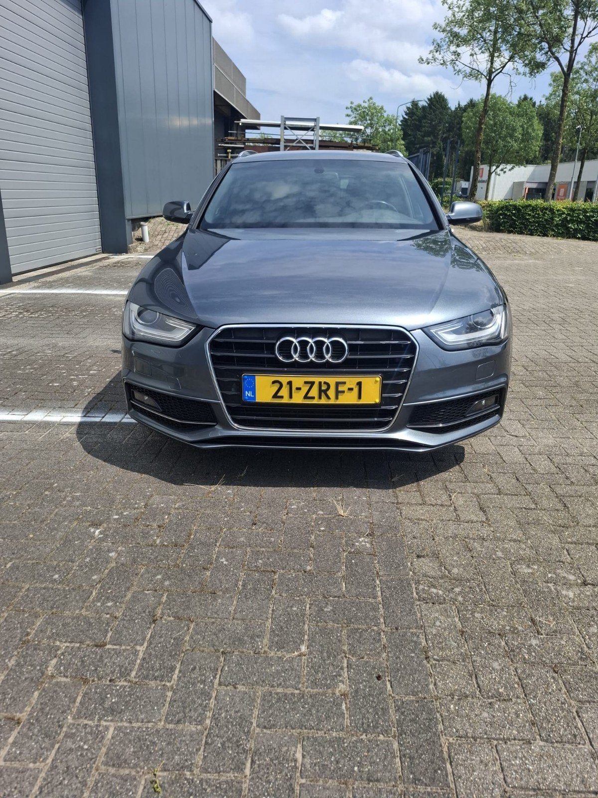 Audi A4 1.8TFSI avant, Auto's, Audi, Particulier, A4, ABS, Benzine, A, Stationwagon, Automaat, Origineel Nederlands, Zilver of Grijs