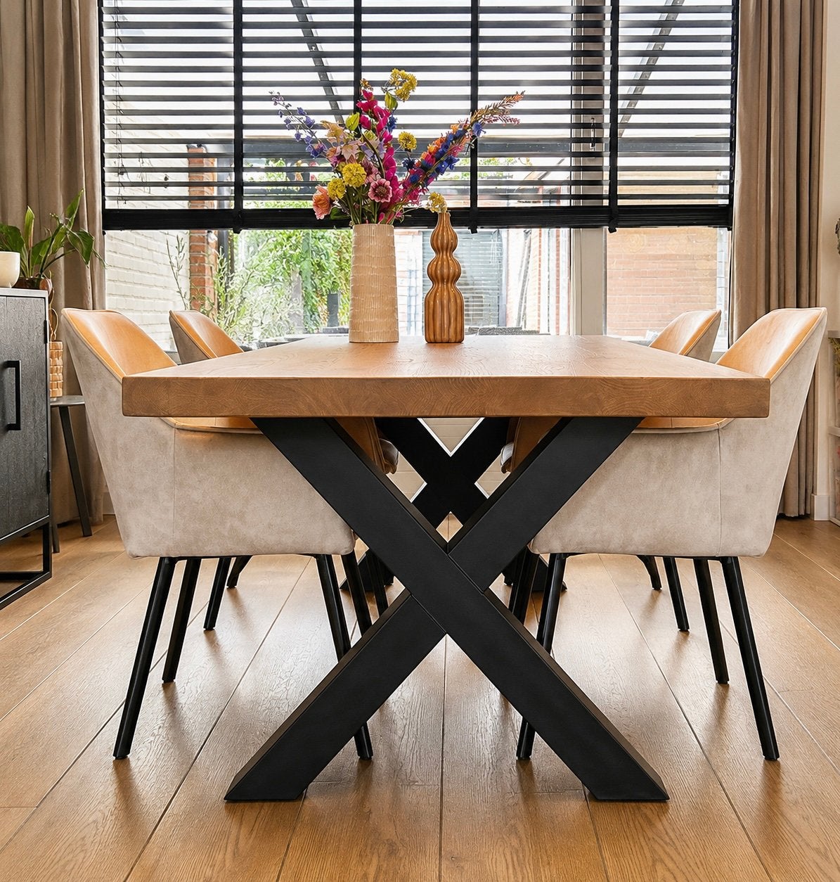 KNOD CREATES Houten eettafel met X-poot, Ophalen, Eikenhout, 50 tot 100 cm, Zo goed als nieuw