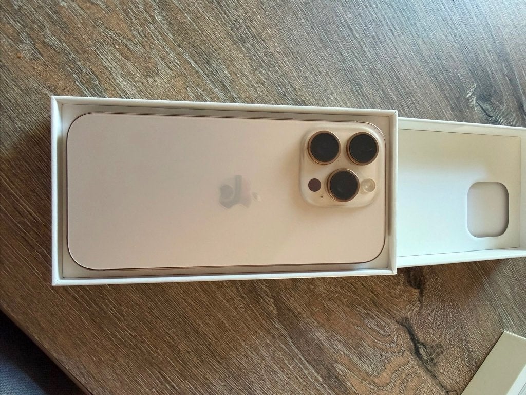 iPhone 16 pro, Ophalen, 128 GB, Zo goed als nieuw, 93 %