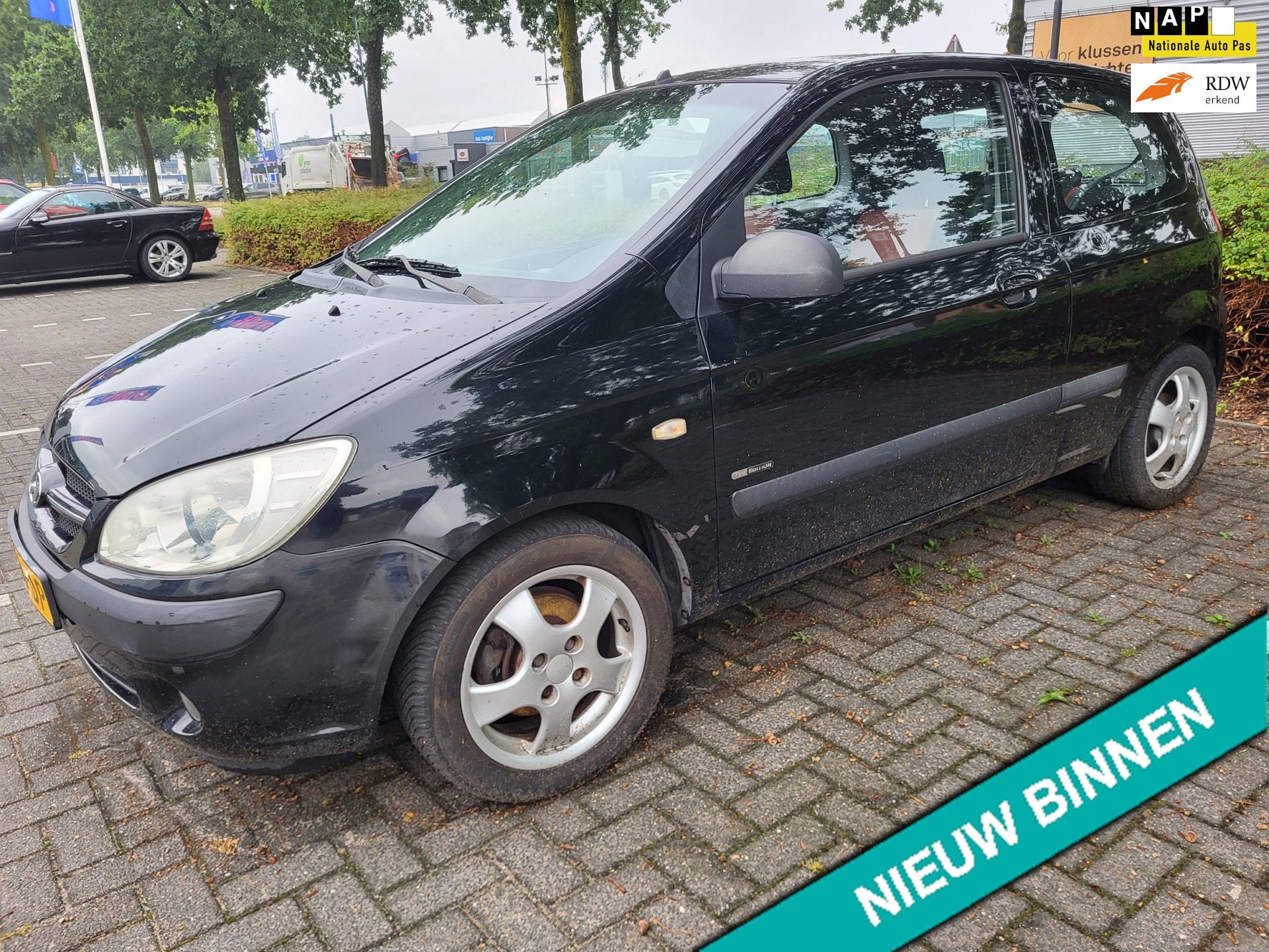 Hyundai Getz 1.4i First Edition nwe apk, Voorwielaandrijving, 4 cilinders, Metallic lak, Zwart