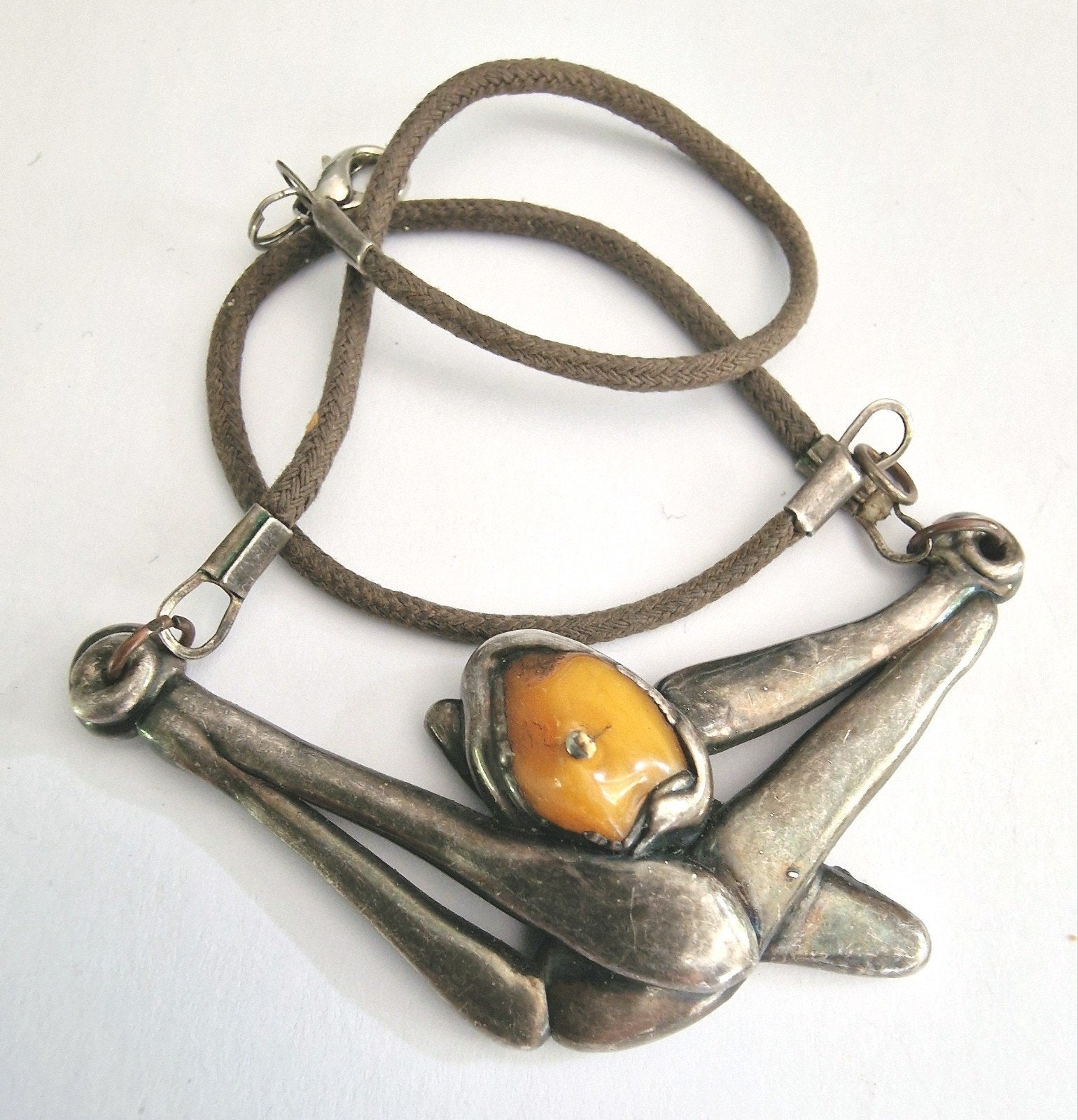 ketting met barnsteen, Ophalen of Verzenden, Zilver
