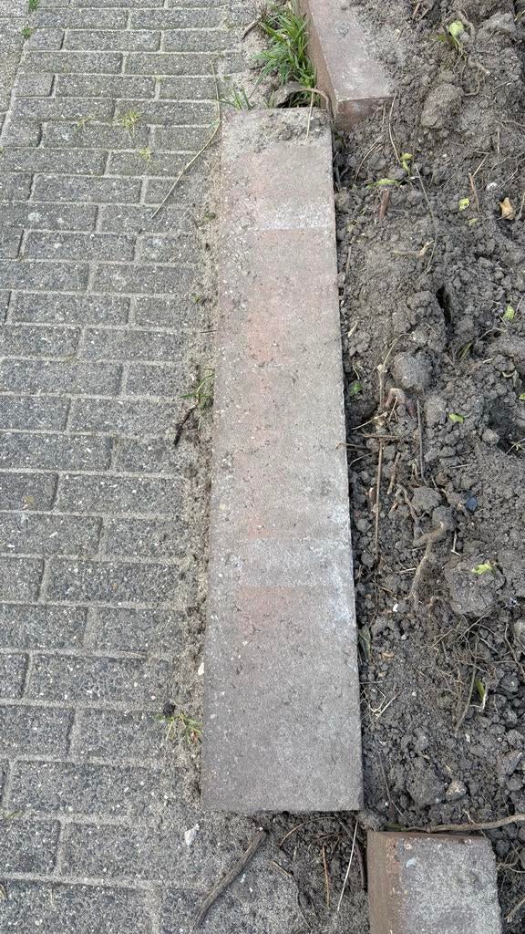 Betonnen bielsen voor tuin en landschap 7 stuks van 1,20mtr, Tuin en Terras, Bielzen en Borders, Ophalen, Gebruikt, 100 tot 200 cm