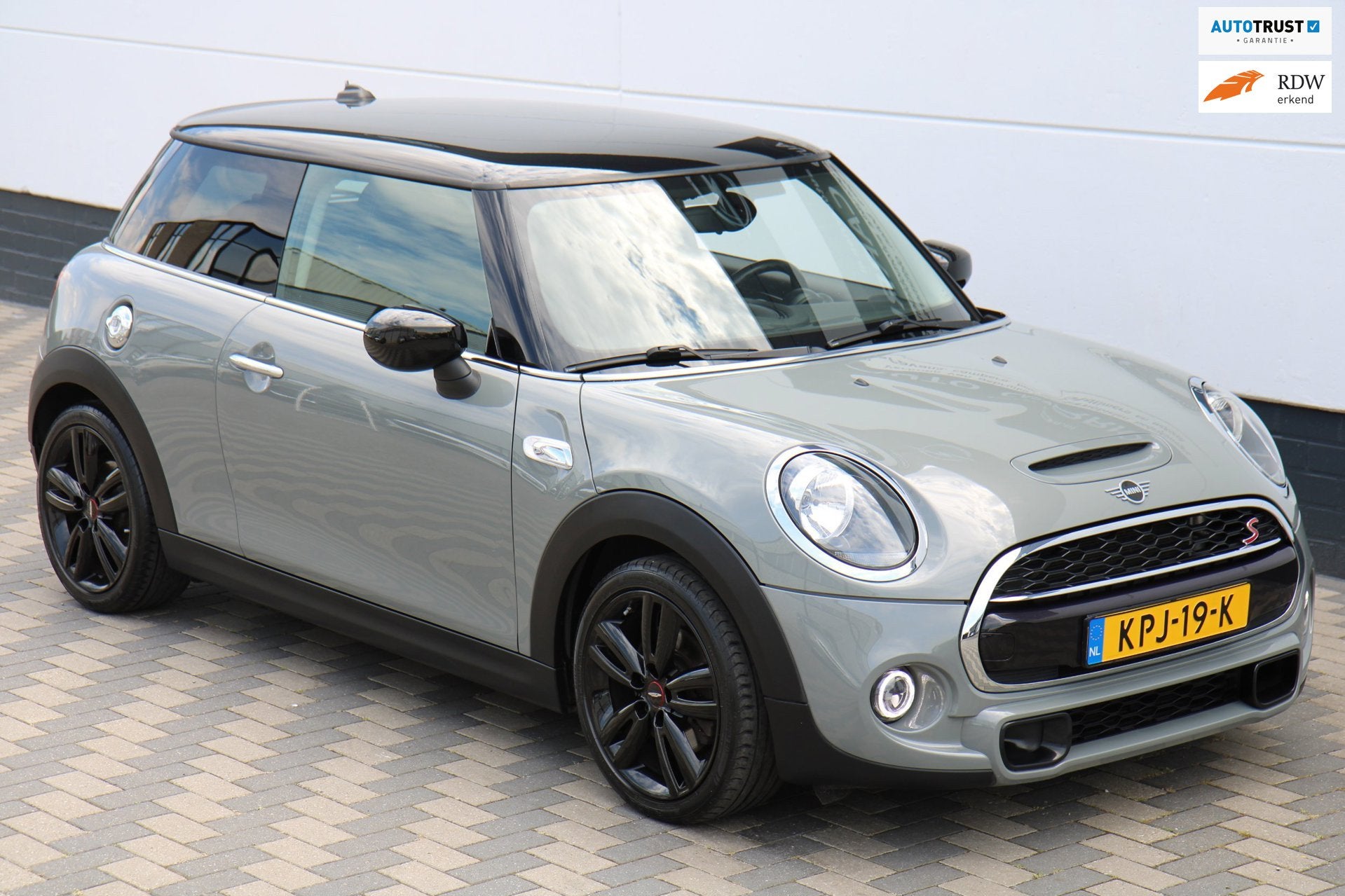 Mini 2.0 Cooper S 192PK Airco Cruise 1Ste Eig Dealer onder !, Auto's, Voorwielaandrijving, Stof, Gebruikt, Zwart