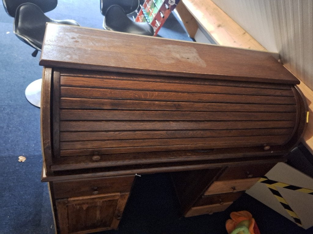 Houten secretaire met rol klep, Ophalen, Gebruikt