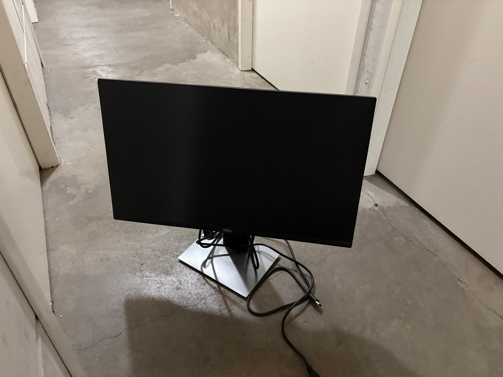 Dell 27 inch Monitor - Zo goed als nieuw, Computers en Software, Monitoren, IPS, In hoogte verstelbaar, Full HD, Ophalen of Verzenden