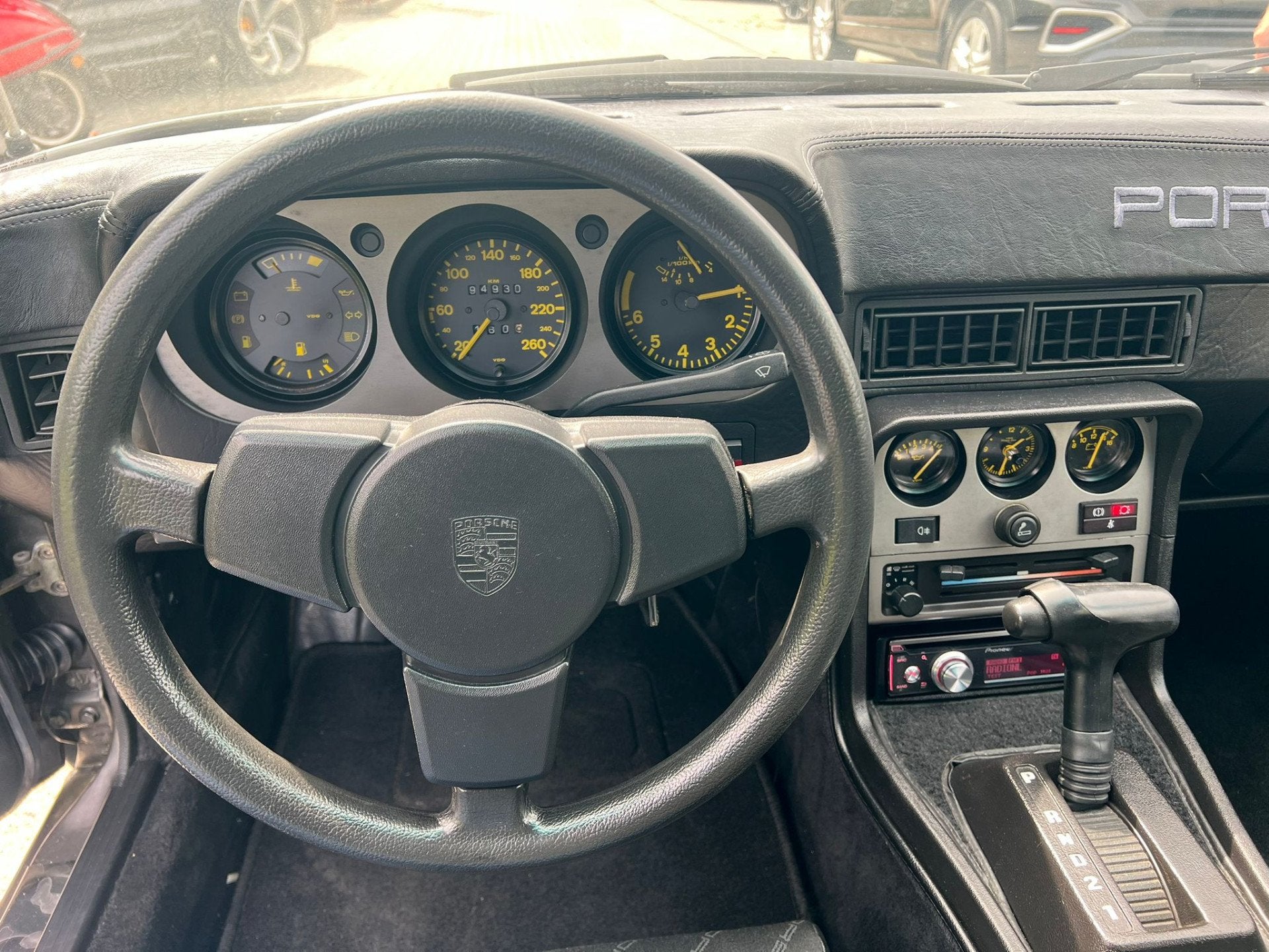 Porsche 944 2.5 Coupé Automaat (bj 1984), foto 4