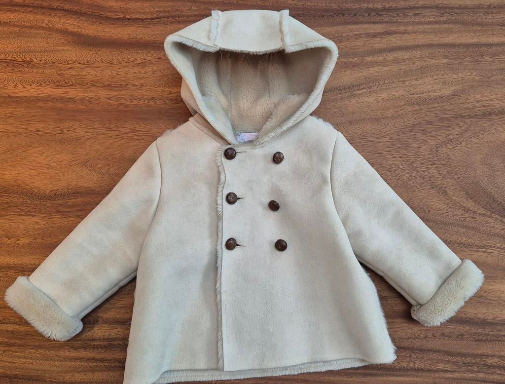 Monnalisa Luxe lammy Jas, Kinderen en Baby's, Kinderkleding | Maat 92, Ophalen of Verzenden, Zo goed als nieuw