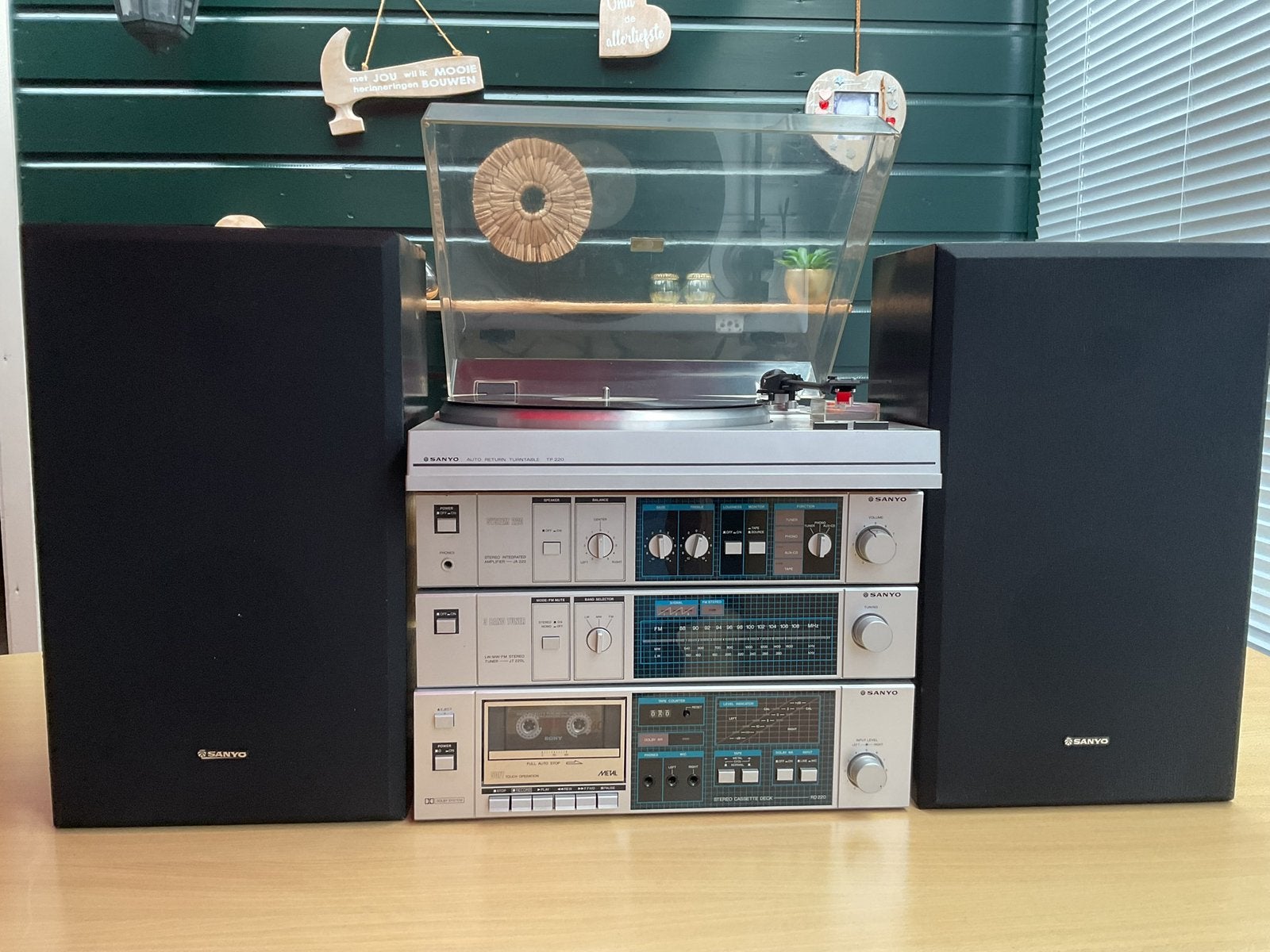 SANYO stereo-set type 220, Gebruikt, Cassettedeck, Losse componenten, Ophalen