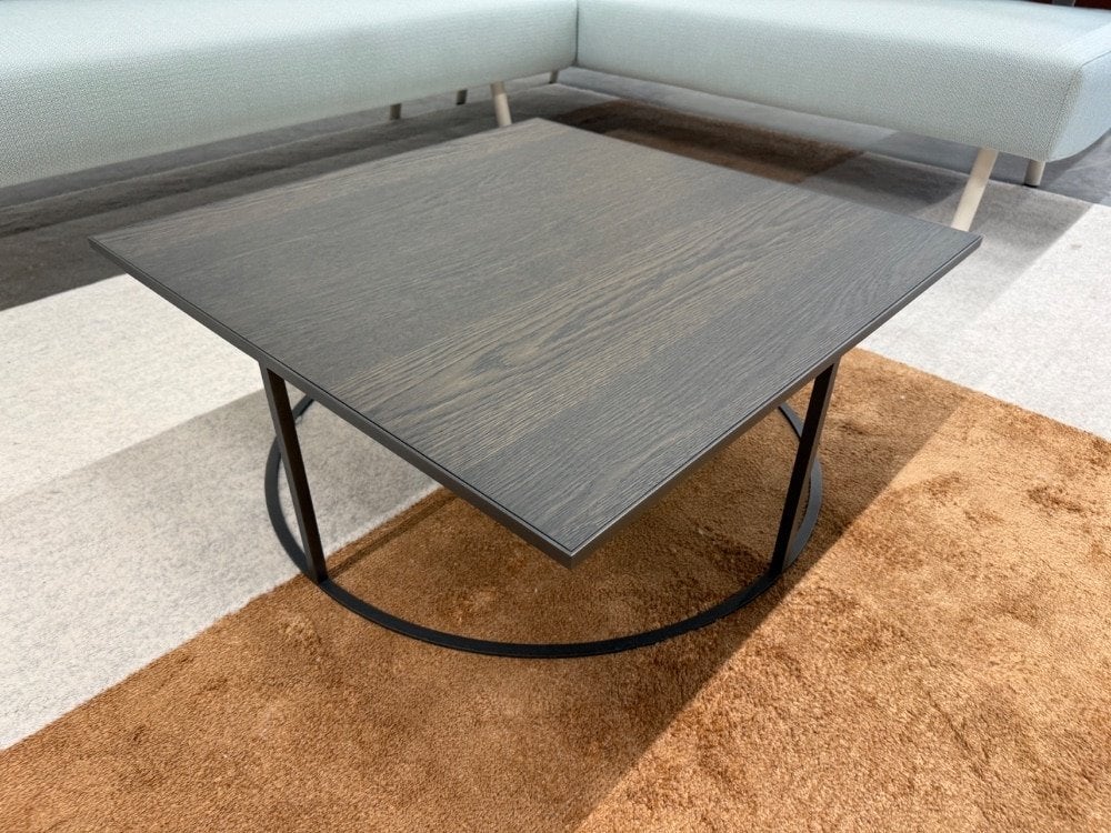 Showmodel Leolux Prismo Salontafel Pine Grey Tafel 80, Leolux, 50 tot 100 cm, Info@leolux.nl, Zo goed als nieuw