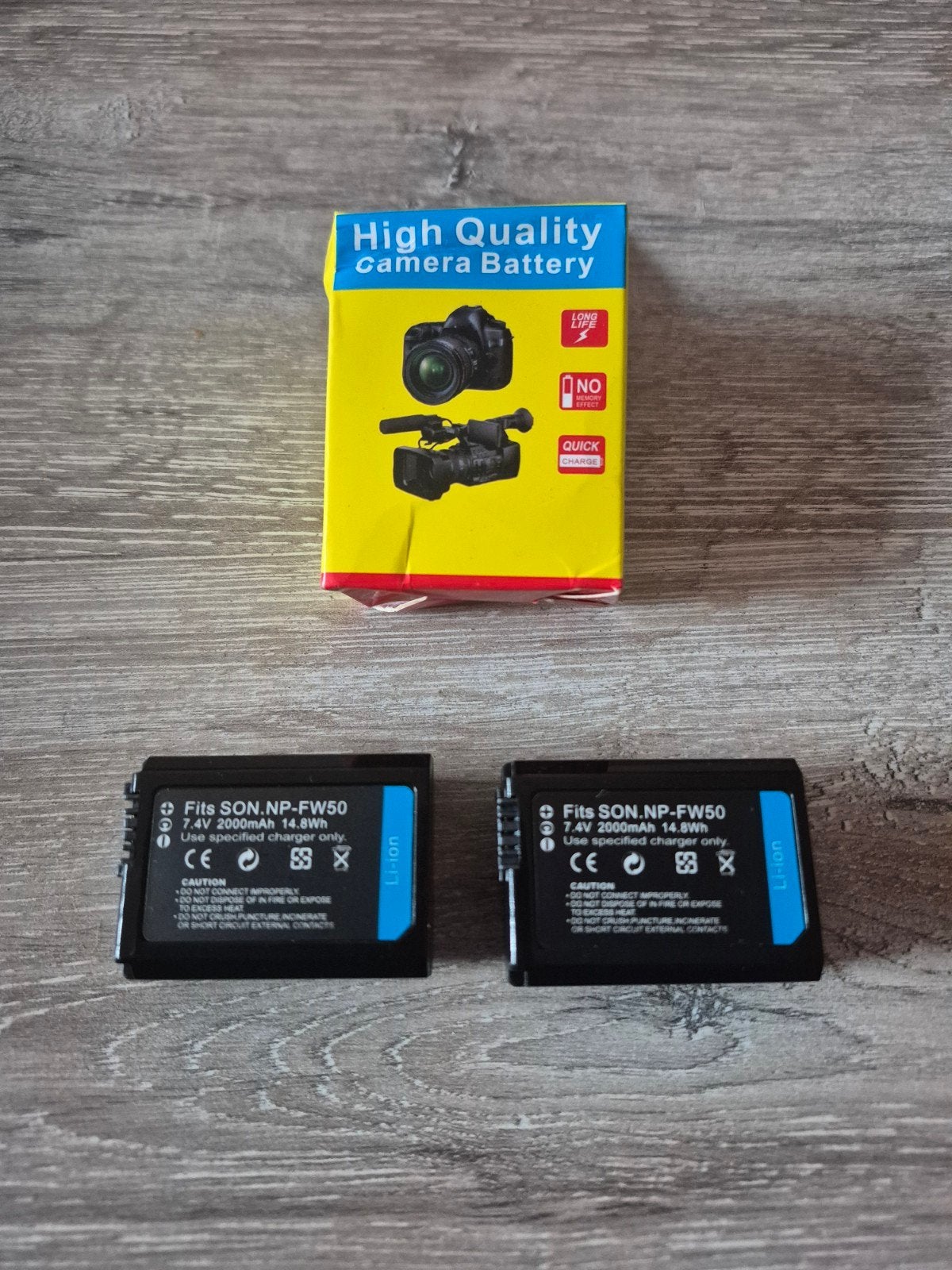 2x Accu NP-FW50, Ophalen, Zo goed als nieuw
