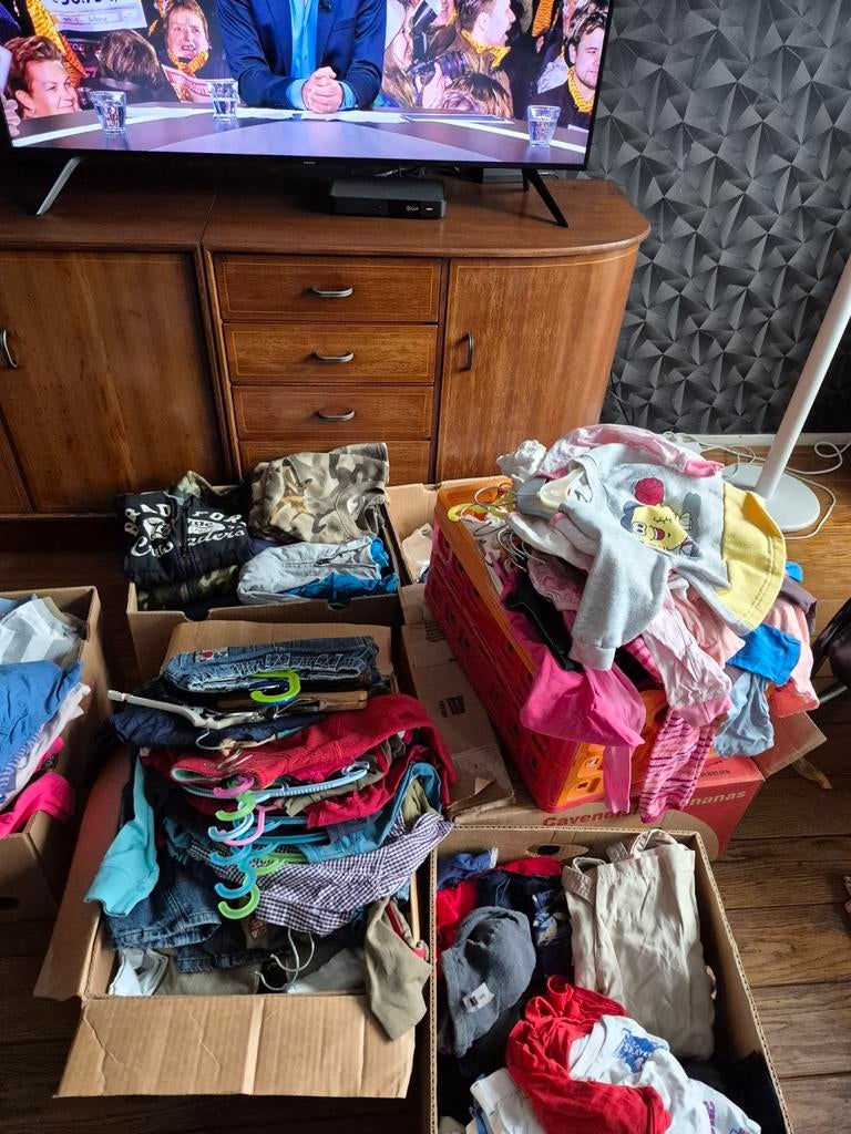 Grote partij  500 + kinder- en babykleding (jongen/meisje), Ophalen, Zo goed als nieuw, Overige maten