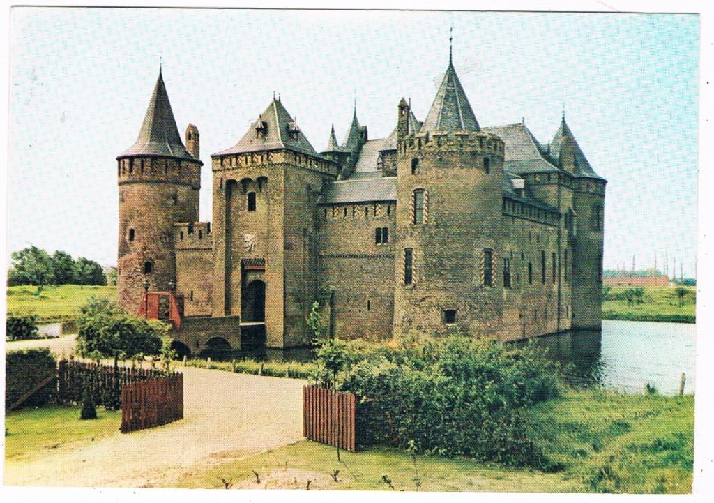 10 / MUIDEN : het Muiderslot, Verzenden, 1960 tot 1980, Gelopen, Noord-Holland