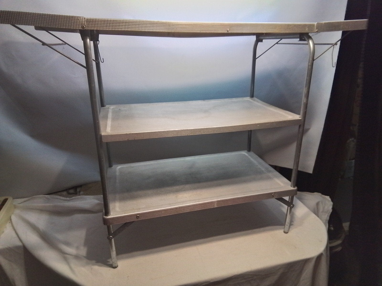 Vintage Camper Tafeltje voor gastoestel met Opbergruimte, Caravans en Kamperen, Kampeeraccessoires, Ophalen of Verzenden
