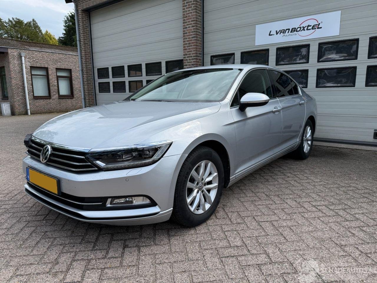 Volkswagen Passat 1.8 TSI Business Edition R Automaat 78125, Automaat, Overige carrosserieën, Volkswagen, Volkswagen AG