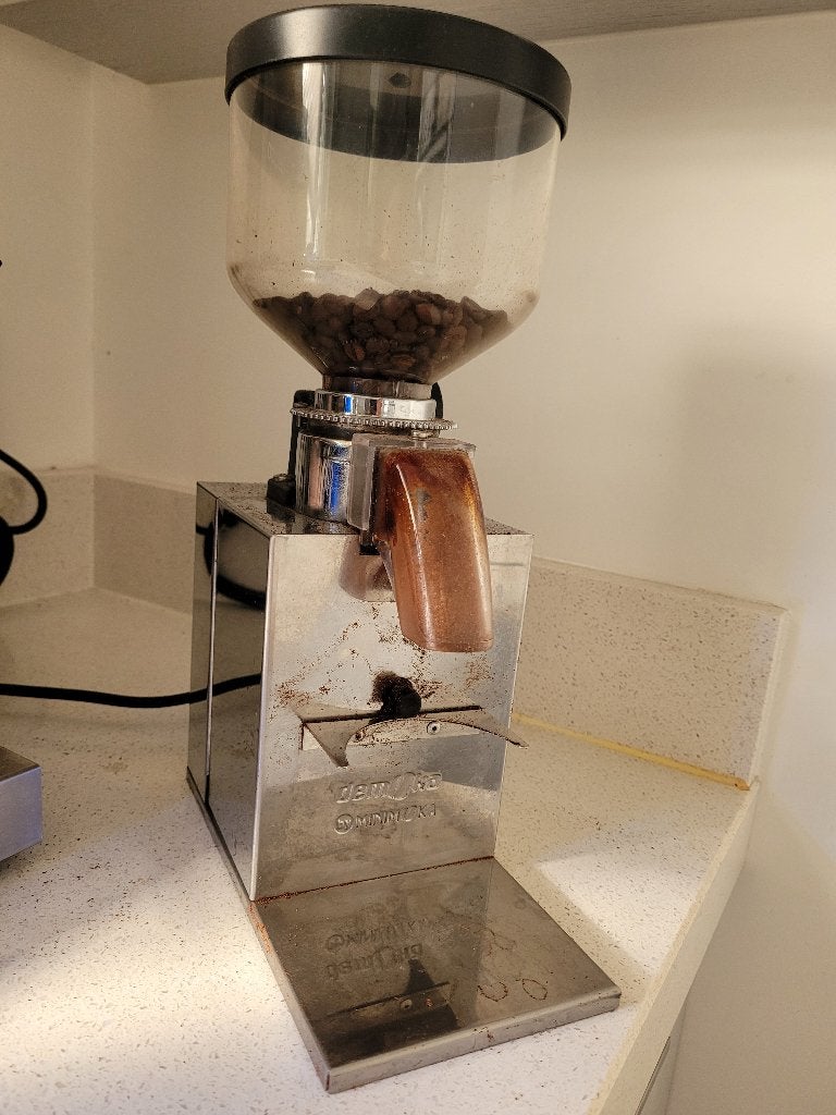 Demoka M203 koffiebonenmaler, Witgoed en Apparatuur, Koffiezetapparaten, Ophalen, Gebruikt, Overige modellen, Koffiebonen