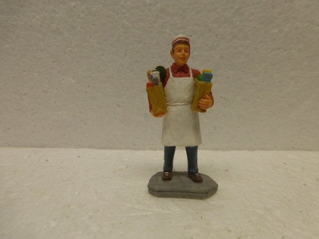 lemax Grocery Boy kerstdorp poppetjes figurine beeldje kerst, Ophalen of Verzenden, Zo goed als nieuw