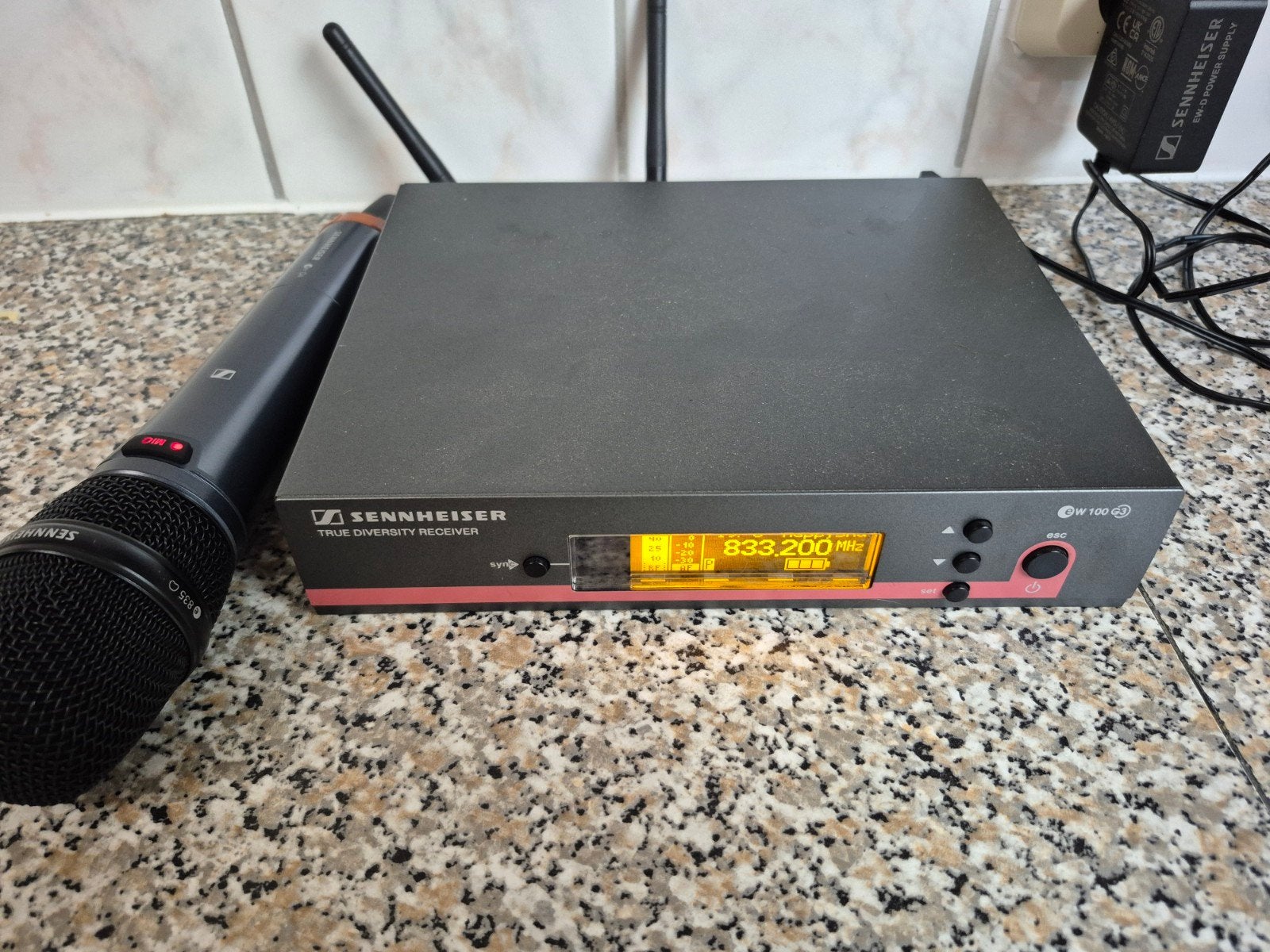 Te koop Sennheiser handzender set, E band., Muziek en Instrumenten, Ophalen of Verzenden, Zo goed als nieuw, Zangmicrofoon, Draadloos
