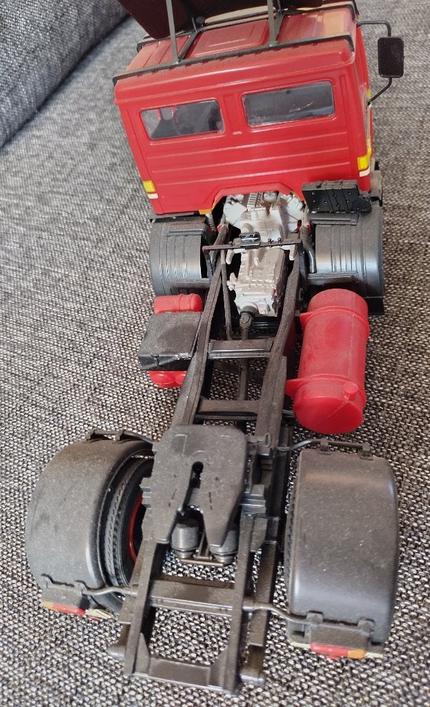 Mercedes-Benz 1628s - Revell 1:25, Ophalen, Revell, Groter dan 1:32, Zo goed als nieuw