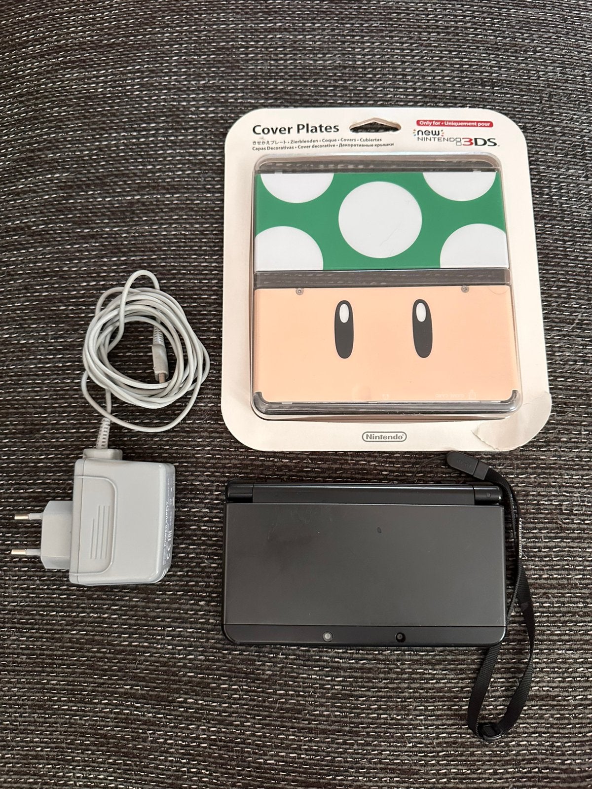 Nintendo New 3DS, Spelcomputers en Games, Spelcomputers | Nintendo 2DS en 3DS, Ophalen, Gebruikt, Zwart, 3DS