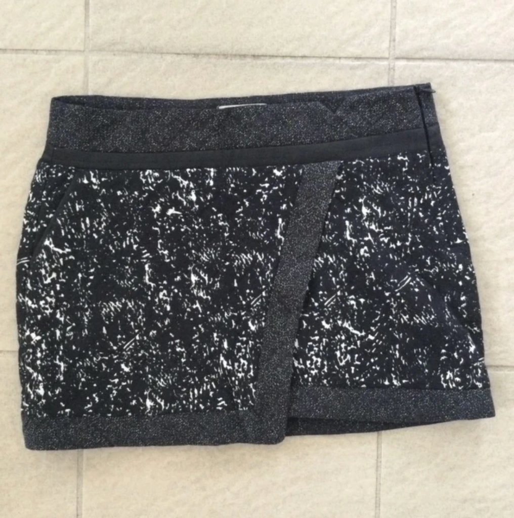 Mini skirt - Pull & Bear - size small, Zwart, Ophalen of Verzenden, Zo goed als nieuw, Boven de knie