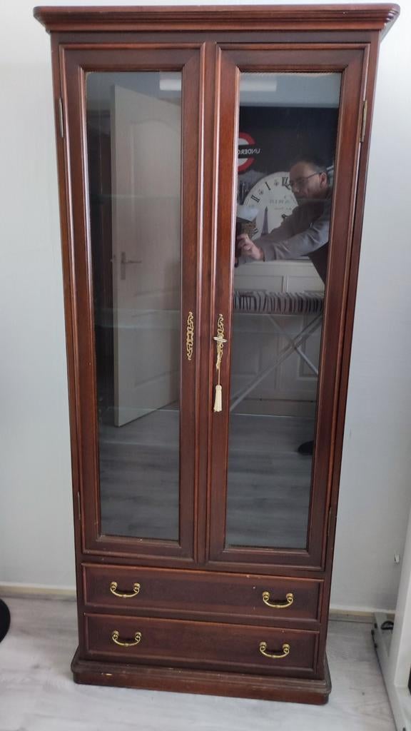 Notenhouten servieskastje met lades en glasplaten, Gebruikt, Met deur(en), Glas, 150 tot 200 cm