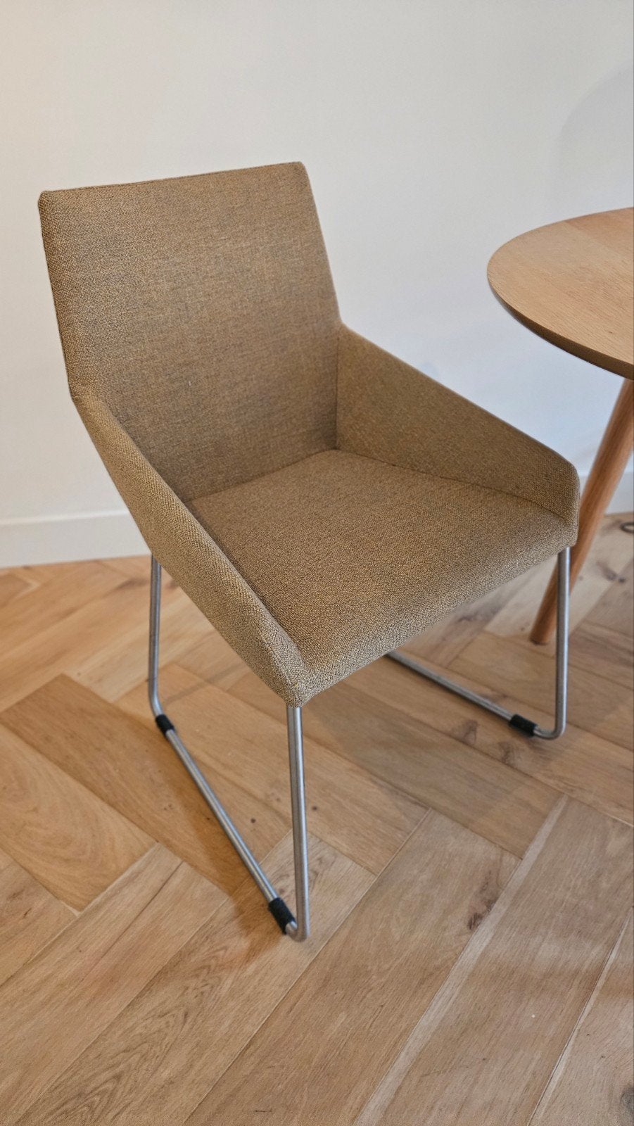 2x Eetkamerstoel 'Penta' - Design on Stock, Huis en Inrichting, Stoelen, Modern, Comfortabel, Twee, Bruin, Ophalen of Verzenden
