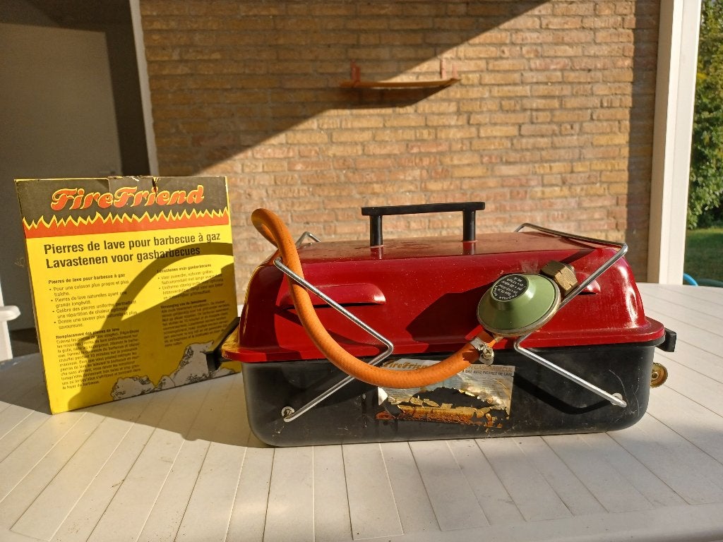 Gasbarbecue met extra lavastenen, Ophalen, Gebruikt, Fire friend