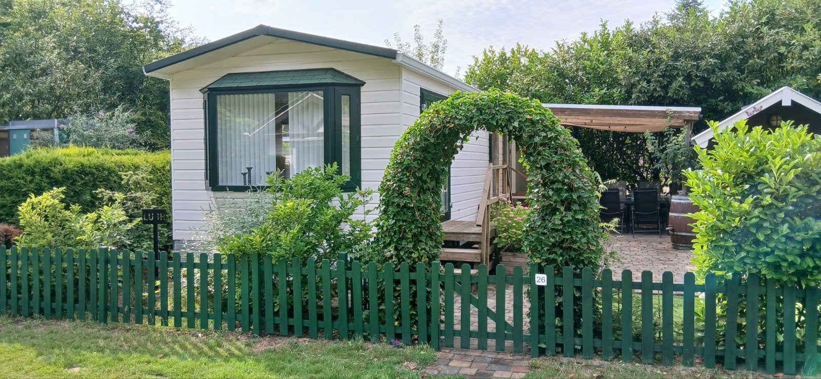 SFEERVOL CHALET TE HUUR 4 personen op camping De moraine, Tv