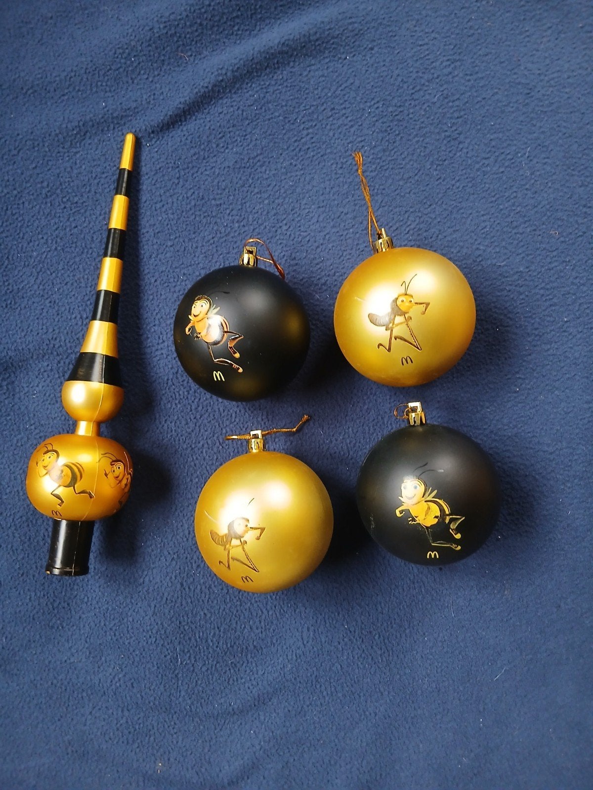 Kerstballen en piek met bijen erop. Kunststof. twee gouden e, Ophalen of Verzenden